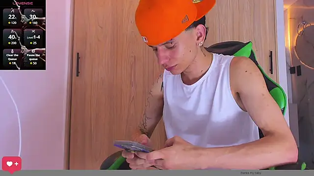 Skinny batman online show from 25, 9, 2025