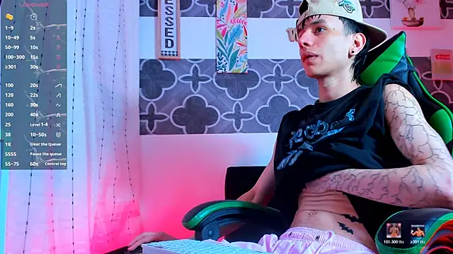 Snapshot of Skinny_batman chatting on 5, 1, 2026 Skinny batman online show from 5, 1, 2026