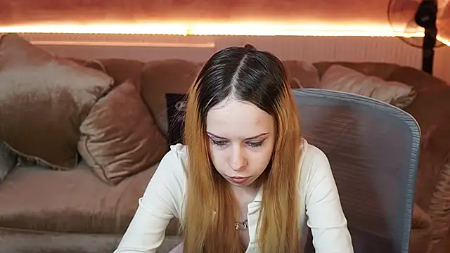 Luchi Sun online show from 21, 11, 2025