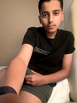 Snapshot of bemjmen chatting on 2, 10, 2025 bemjmen online show from 2, 10, 2025