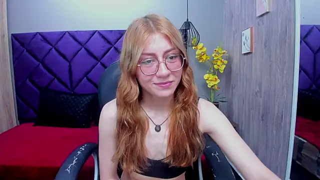 ChloeCampbell03 online show from 7, 10, 2025