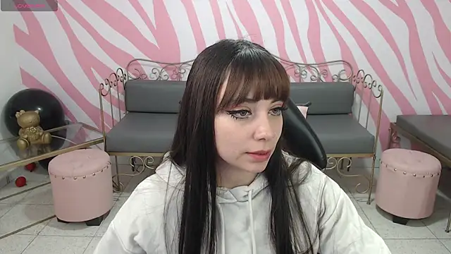 Snapshot of saabrina_ chatting on 5, 11, 2025 saabrina online show from 5, 11, 2025