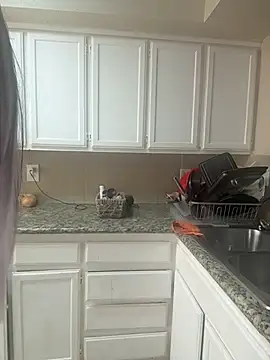 YeahhhitsBreezy online show from 30, 3, 2026