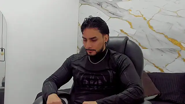 Snapshot of Miike_Stone1 chatting on 10, 1, 2026 Miike Stone1 online show from 10, 1, 2026