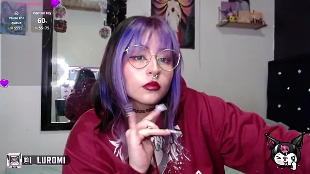 Snapshot of Iluromi chatting on 10, 2, 2026 Iluromi online show from 10, 2, 2026