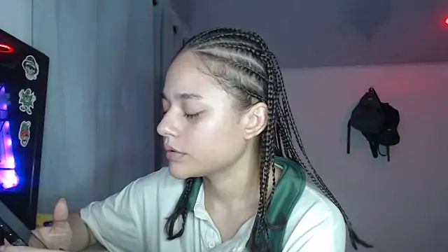 LittleCheerry69 online show from 28, 11, 2025