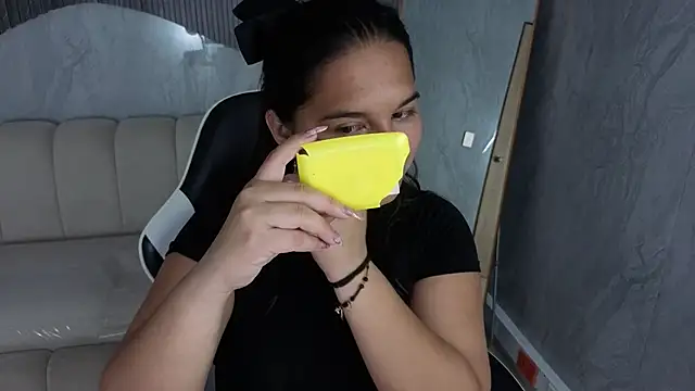 Snapshot of Saraah_Tx chatting on 27, 11, 2025 Saraah Tx online show from 27, 11, 2025