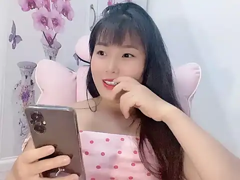 Snapshot of Lie_liee chatting on 8, 7, 2026 Lie liee online show from 8, 7, 2026