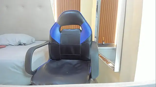 SAMANTHABENET online show from 9, 2, 2026