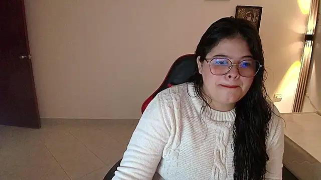 Nina Rouge7 online show from 11, 11, 2025