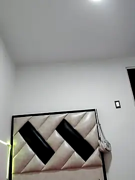 NileveSantanna online show from 26, 10, 2025