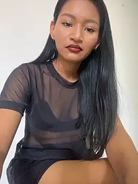 Snapshot of fenixzara chatting on 29, 9, 2025 fenixzara online show from 29, 9, 2025