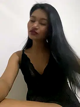 Snapshot of fenixzara chatting on 1, 10, 2025 fenixzara online show from 1, 10, 2025