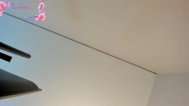 Snapshot of Charlotte_hall_ chatting on 10, 1, 2026 Charlotte hall online show from 10, 1, 2026