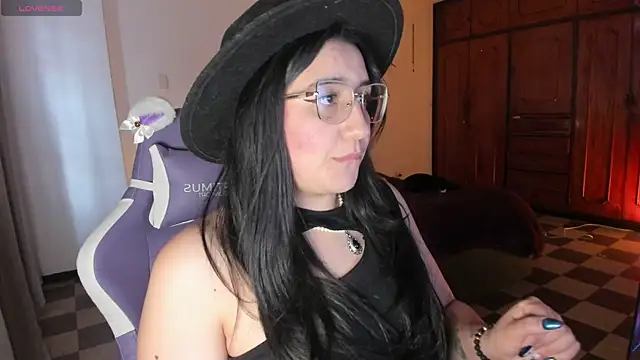 tellmemaddie online show from 4, 7, 2026