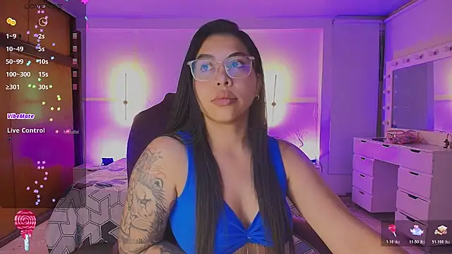 Snapshot of kloe28 chatting on 4, 6, 2026 kloe28 online show from 4, 6, 2026