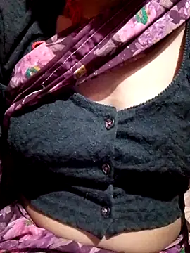 Snapshot of Hot_rieal6 chatting on 10, 4, 2026 Hot rieal6 online show from 10, 4, 2026