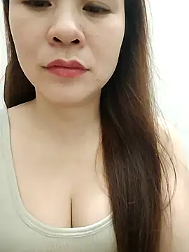 Snapshot of Girl_Shy2000 chatting on 17, 10, 2025 Girl Shy2000 online show from 17, 10, 2025