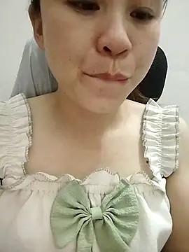 Snapshot of Girl_Shy2000 chatting on 9, 11, 2025 Girl Shy2000 online show from 9, 11, 2025