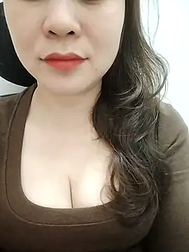 Girl Shy2000 online show from 7, 3, 2026