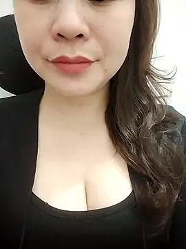 Girl Shy2000 online show from 13, 3, 2026