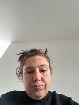 Snapshot of Eleanorxx chatting on 6, 10, 2025 Eleanorxx online show from 6, 10, 2025