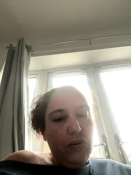 Snapshot of Eleanorxx chatting on 17, 10, 2025 Eleanorxx online show from 17, 10, 2025