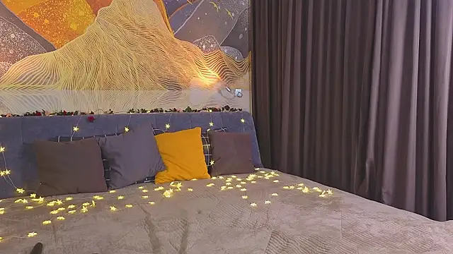 MilaYumi online show from 28, 3, 2026