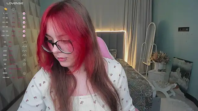 Snapshot of Monaco_Sun chatting on 19, 11, 2025 Monaco Sun online show from 19, 11, 2025