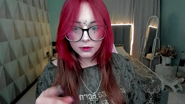 Snapshot of Monaco_Sun chatting on 25, 11, 2025 Monaco Sun online show from 25, 11, 2025