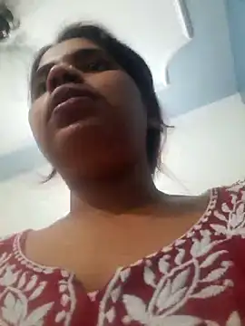 Snapshot of Minakshi_677 chatting on 3, 10, 2025 Minakshi 677 online show from 3, 10, 2025
