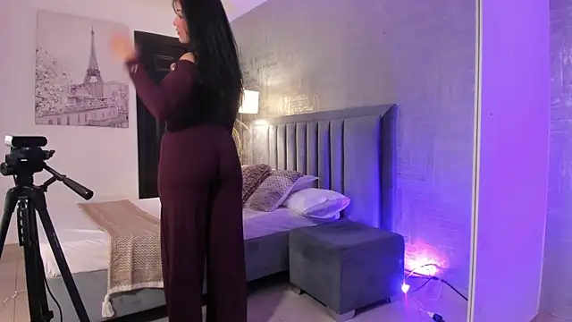 EmmaBlossom online show from 4, 6, 2026