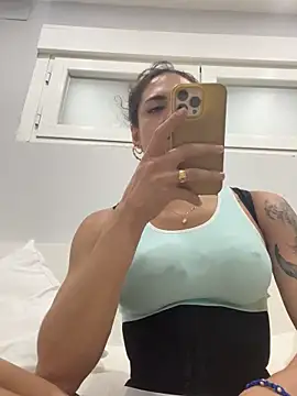 Naomi24herr online show from 3, 3, 2026