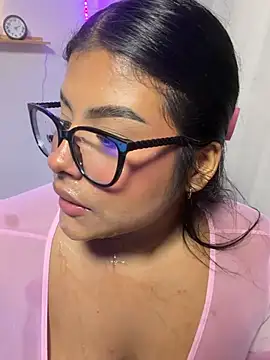 Snapshot of AnaBrowmn chatting on 1, 8, 2026 AnaBrowmn online show from 1, 8, 2026