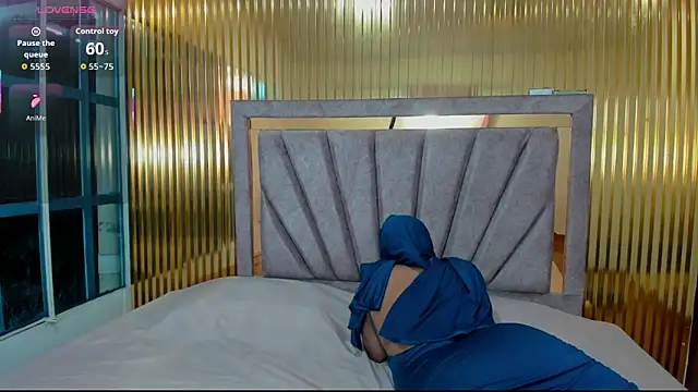 Amyra Rasi online show from 3, 12, 2025