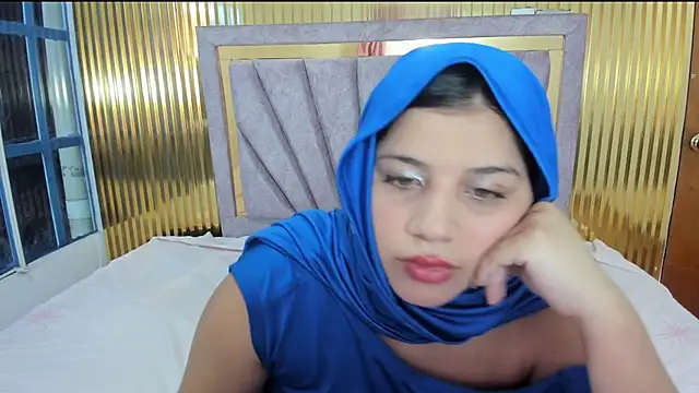 Amyra Rasi online show from 6, 1, 2026