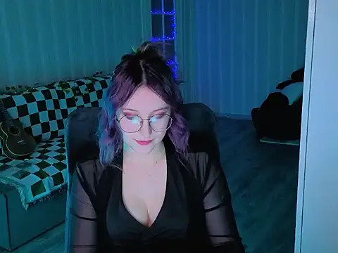 Snapshot of violet-siren-x chatting on 10, 5, 2026 violet-siren-x online show from 10, 5, 2026