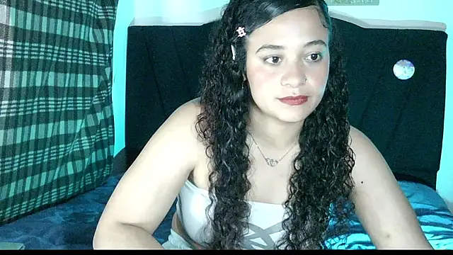 Snapshot of lati0 chatting on 24, 10, 2025 lati0 online show from 24, 10, 2025