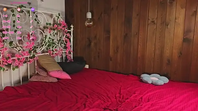 Snapshot of TawanaWalleck chatting on 13, 10, 2025 TawanaWalleck online show from 13, 10, 2025