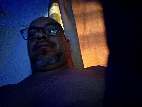 Snapshot of ANTHONYHOTT69 chatting on 7, 5, 2026 ANTHONYHOTT69 online show from 7, 5, 2026