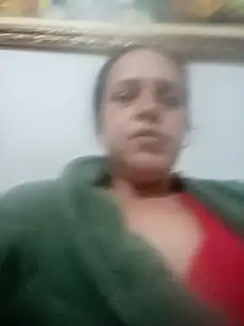 Crisribeiro online show from 6, 10, 2025