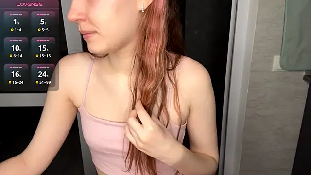 Snapshot of FawnDubler chatting on 8, 2, 2026 FawnDubler online show from 8, 2, 2026