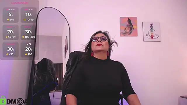 Snapshot of alahia_mellers chatting on 12, 10, 2025 alahia mellers online show from 12, 10, 2025