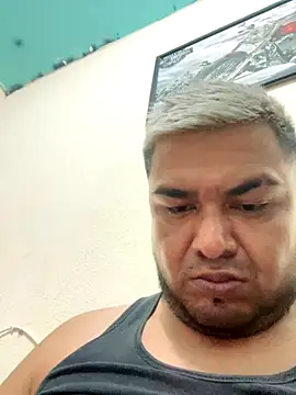 Snapshot of Sk3m_veryhot chatting on 3, 12, 2025 Sk3m veryhot online show from 3, 12, 2025