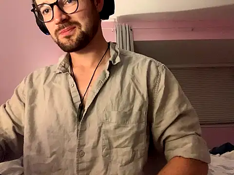 Snapshot of Jasonsnzuk chatting on 15, 10, 2025 Jasonsnzuk online show from 15, 10, 2025