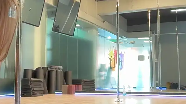 Snapshot of Roriann chatting on 25, 2, 2026 Roriann online show from 25, 2, 2026