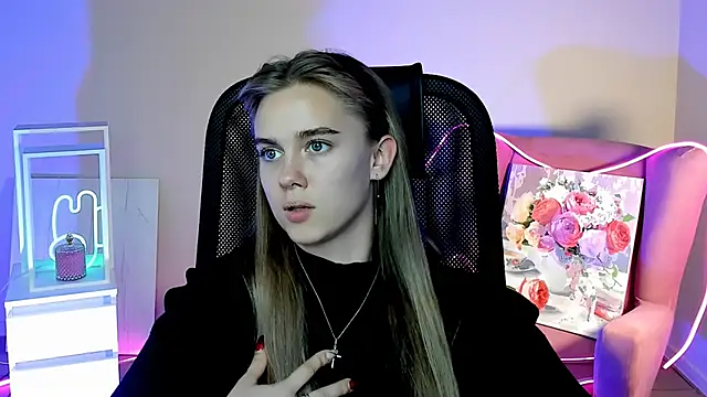 JuneWoods online show from 4, 10, 2025