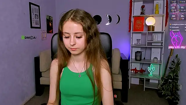 Snapshot of rebecca_smile chatting on 20, 5, 2026 rebecca smile online show from 20, 5, 2026