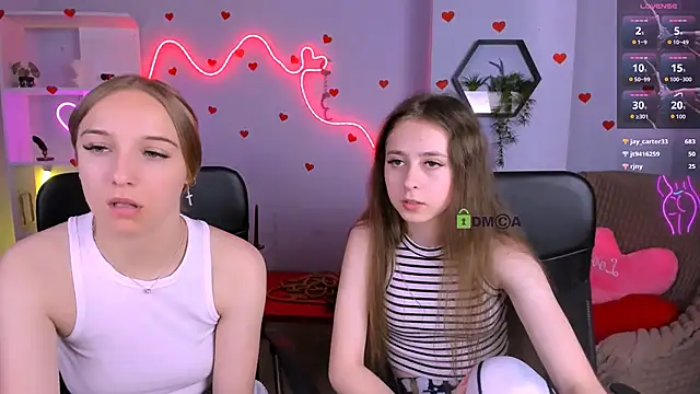 Snapshot of rebecca_smile chatting on 18, 6, 2026 rebecca smile online show from 18, 6, 2026