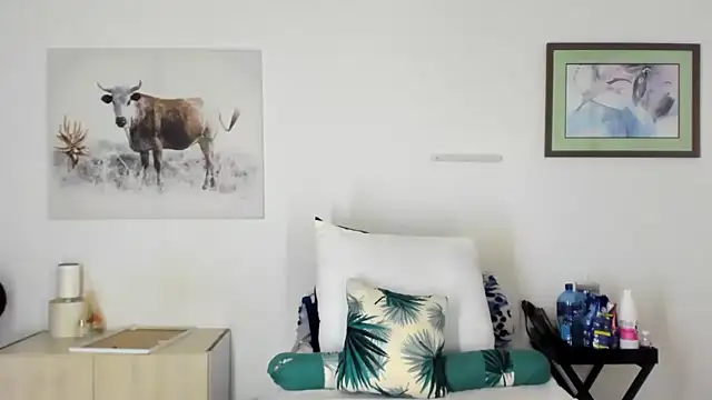 ConnieSmall24 online show from 20, 4, 2026